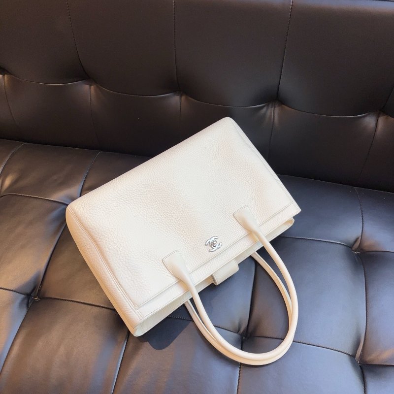 香奈兒/Chanel Cerf Tote 粗顆粒牛皮白色銀扣 花園手提 托特包-4