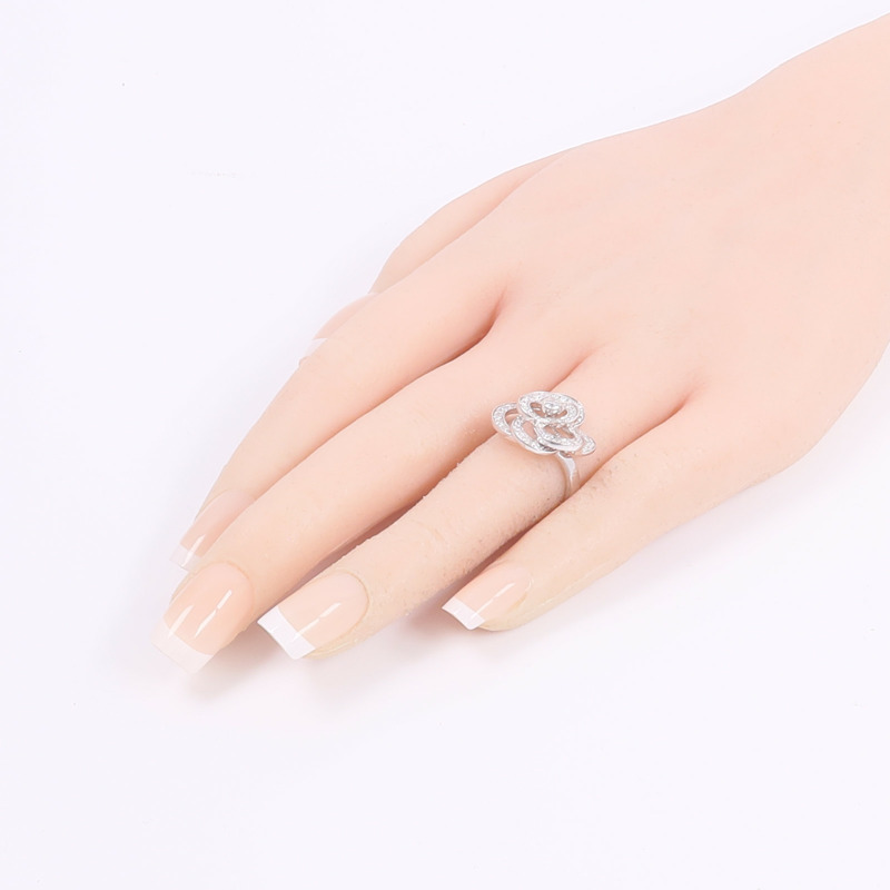 CHANEL 18K白金Camellia Ring鑽石戒指-8