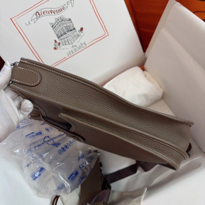 全新品 Hermes愛馬仕 Evelyn伊芙琳29 大象灰銀扣 TC皮-2