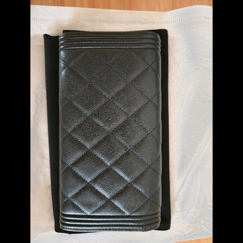 CHANEL Boy 黑金菱格紋小牛皮長夾-2