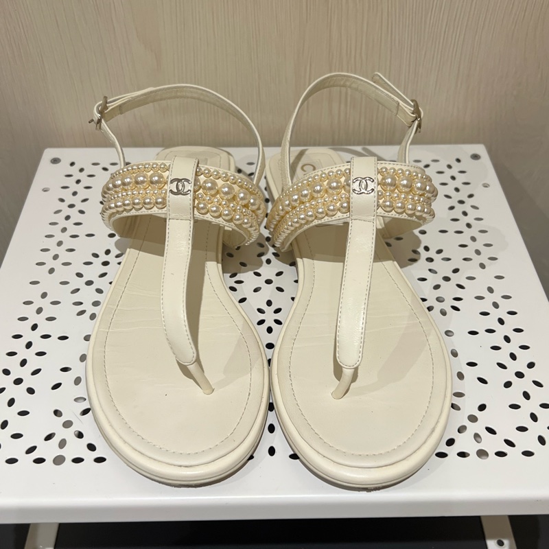 Chanel 滿排珍珠夾腳涼鞋-0