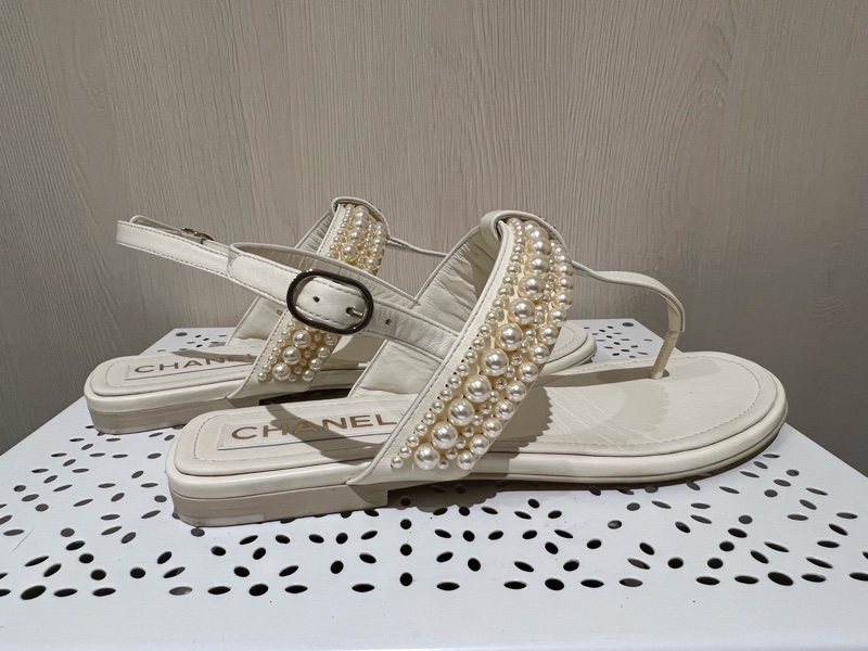 Chanel 滿排珍珠夾腳涼鞋-3
