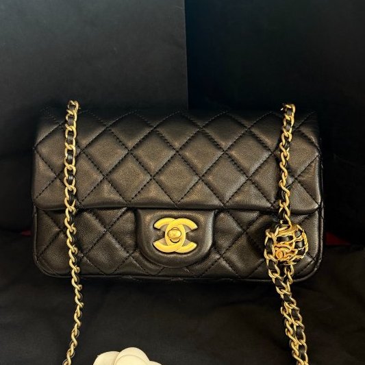 閒置新 香奈兒/Chanel 黑金羊皮 核桃球調節扣大mini CF芯片款-0