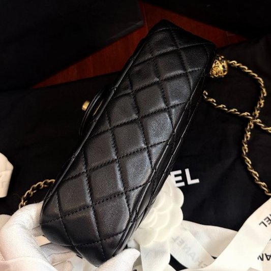 閒置新 香奈兒/Chanel 黑金羊皮 核桃球調節扣大mini CF芯片款-7