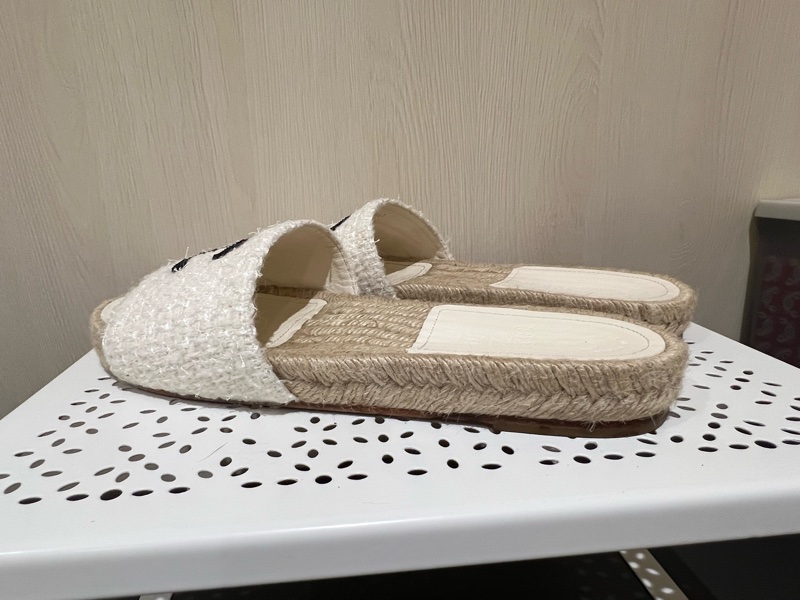 Chanel 大雙C logo草編拖鞋 夏天必備-3
