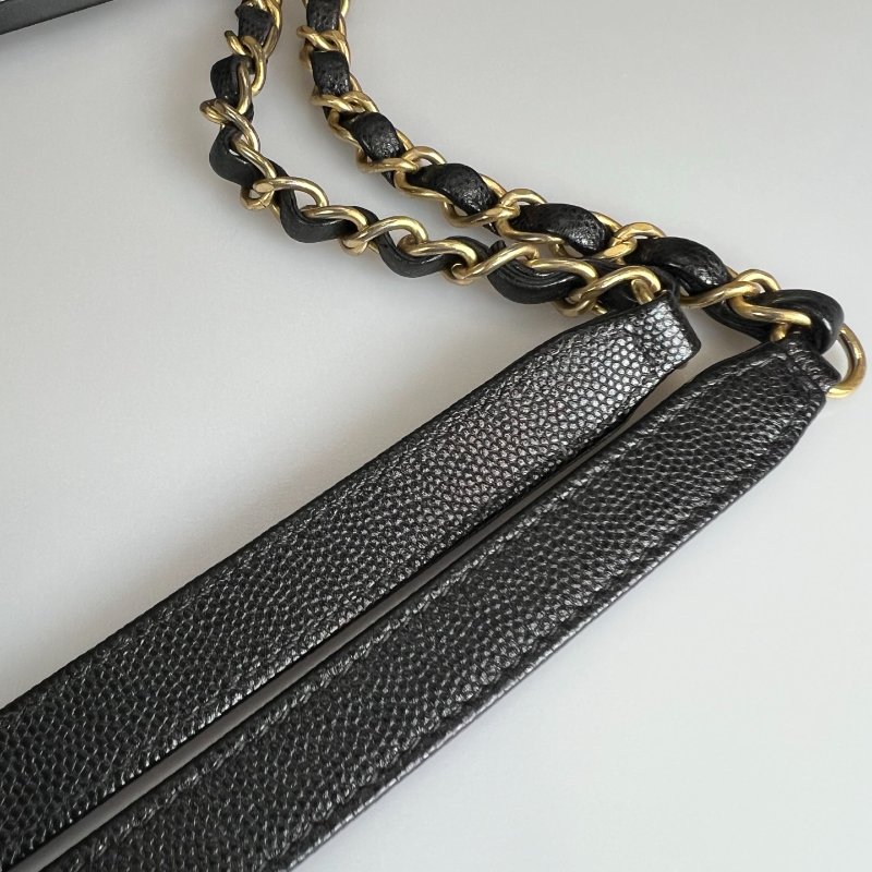 CHANEL 季節款金提把兩用包荔枝黑 保卡款29開-12