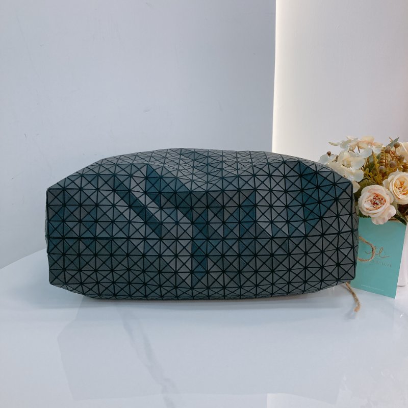 MS0713 Issey Miyake 三宅一生 幾何三角包 直托特 黑色 銀扣 Bao Bao Vertical Shopping Tote 32cm Black x PHW-4
