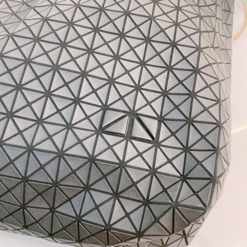 MS0713 Issey Miyake 三宅一生 幾何三角包 直托特 黑色 銀扣 Bao Bao Vertical Shopping Tote 32cm Black x PHW-9