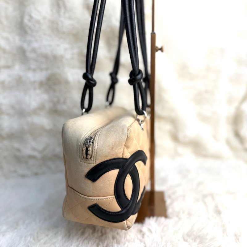 Chanel 康鵬 奶茶色拼黑色 菱格紋 牛皮 中號 橫版 黑logo 手提包-2