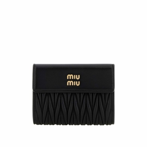 Miu Miu 女士 凸紋絎縫錢包均碼碼14cm*9cm