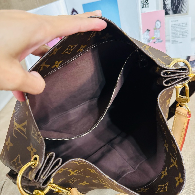 ✨售 二手真品  Louis Vuitton LV M40781 Metis hobo 經典花紋時尚兩用購物包(附背帶)-29