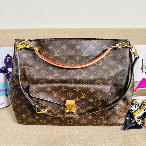 ✨售 二手真品  Louis Vuitton LV M40781 Metis hobo 經典花紋時尚兩用購物包(附背帶)