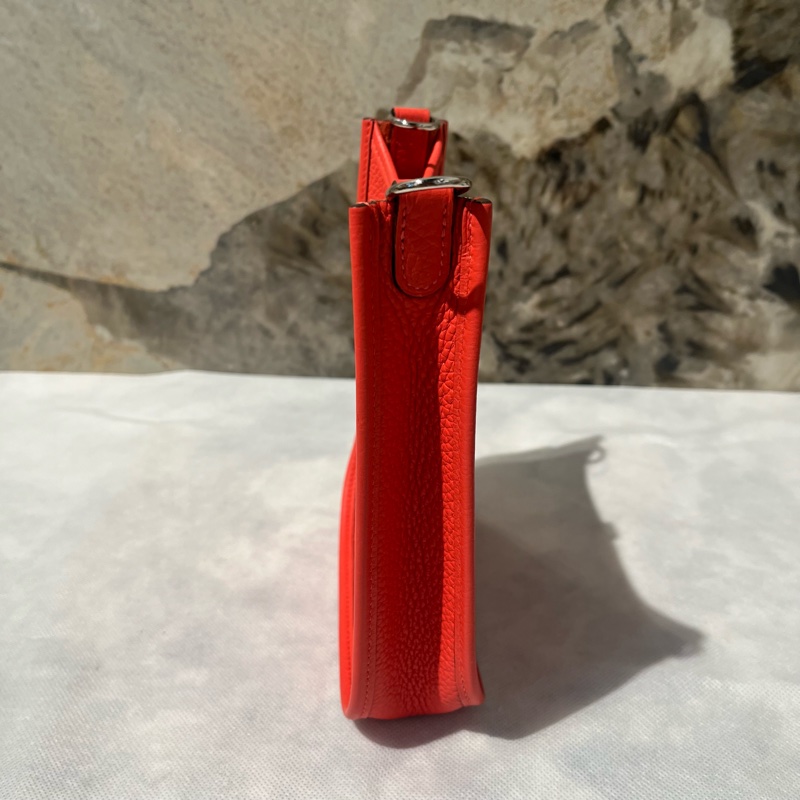 Hermes 蜜桃紅Mini Evelyne 16cm-3