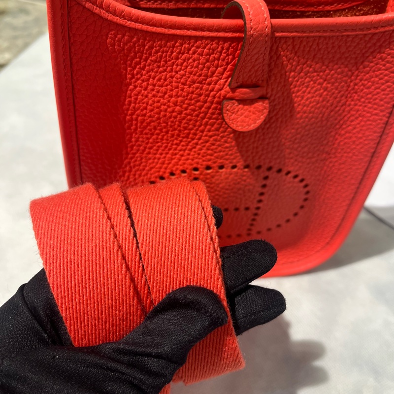 Hermes 蜜桃紅Mini Evelyne 16cm-7