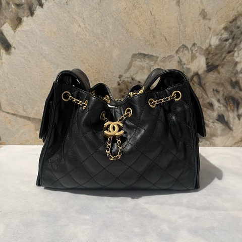 Chanel黑荔枝牛皮金釦小號 25 bag