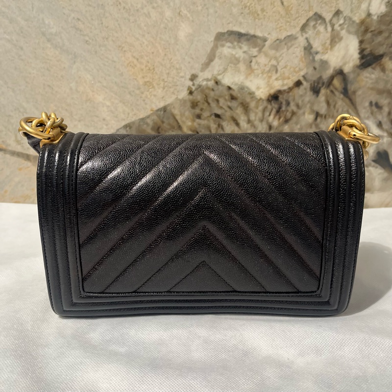 Chanel黑金荔枝牛皮Boy 25cm-3