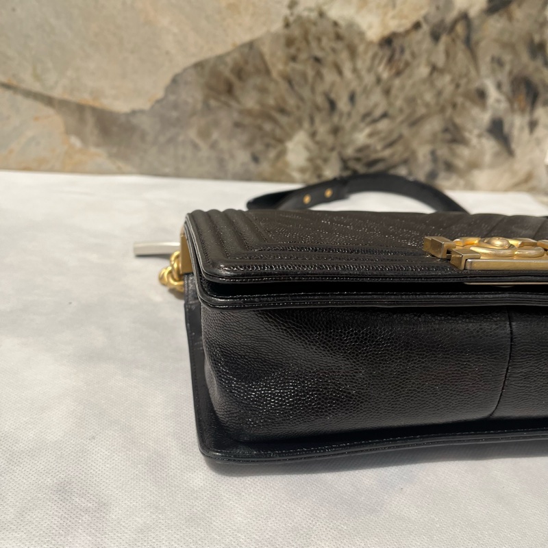 Chanel黑金荔枝牛皮Boy 25cm-5