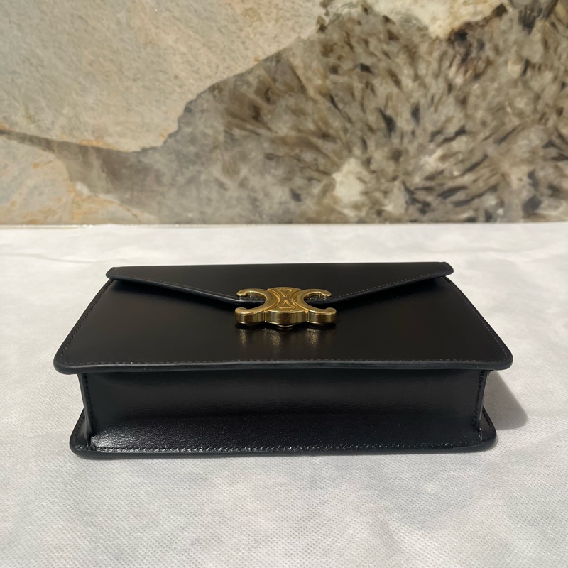 Celine黑金牛皮凱旋門WOC鏈條斜背包-2