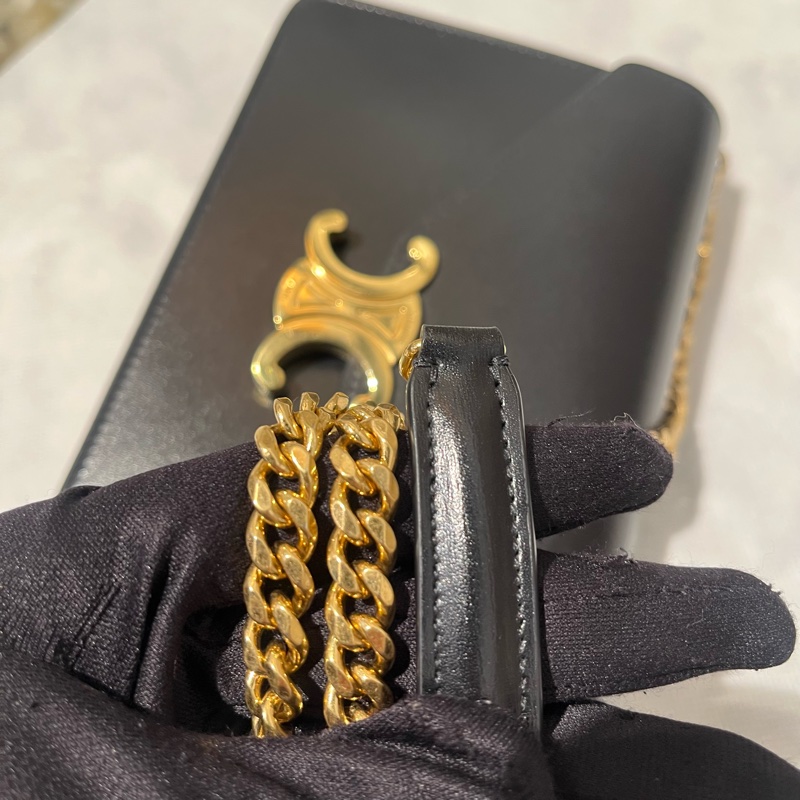 Celine黑金牛皮凱旋門WOC鏈條斜背包-8