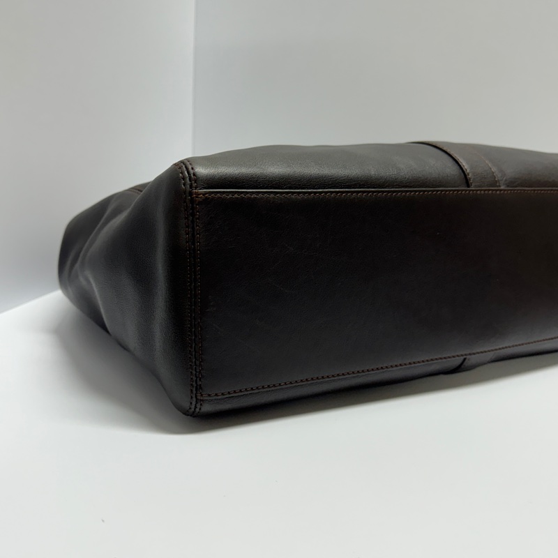 （極新🎁 超稀有） Chanel “So Black” 黑釦 肩背托特包【專櫃27.6萬】-10