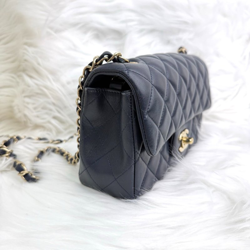 Chanel CLASSIC FLAP 深藍色 菱格纹 羊皮 mini 金扣-3