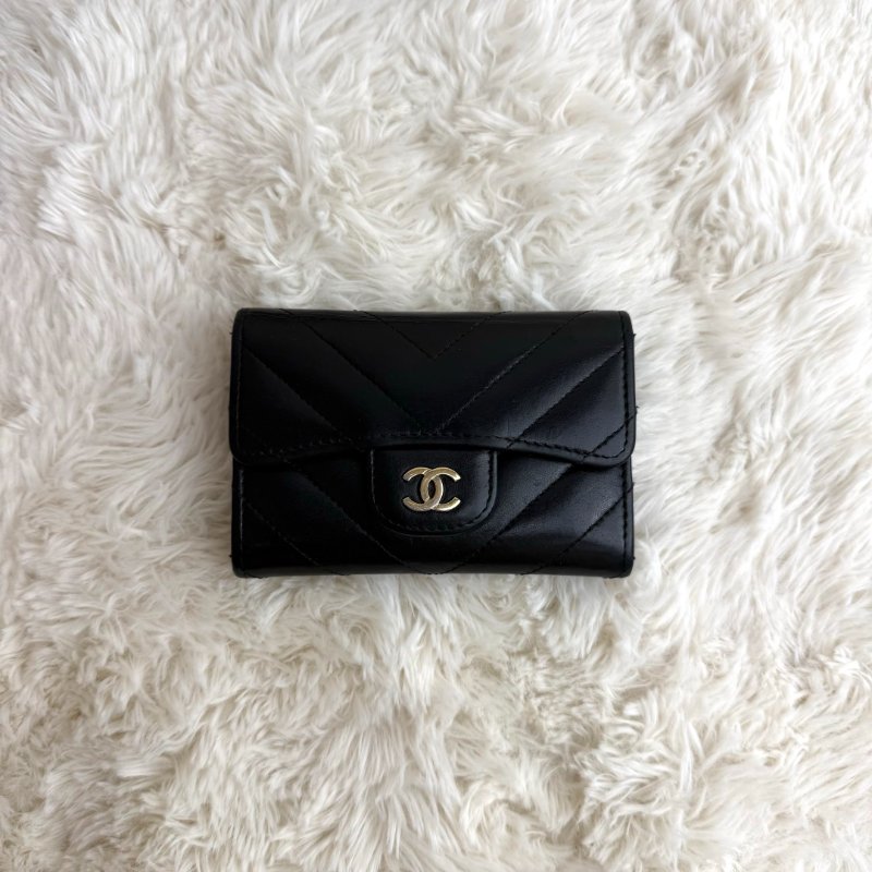 Chanel 黑金V紋 卡包-1