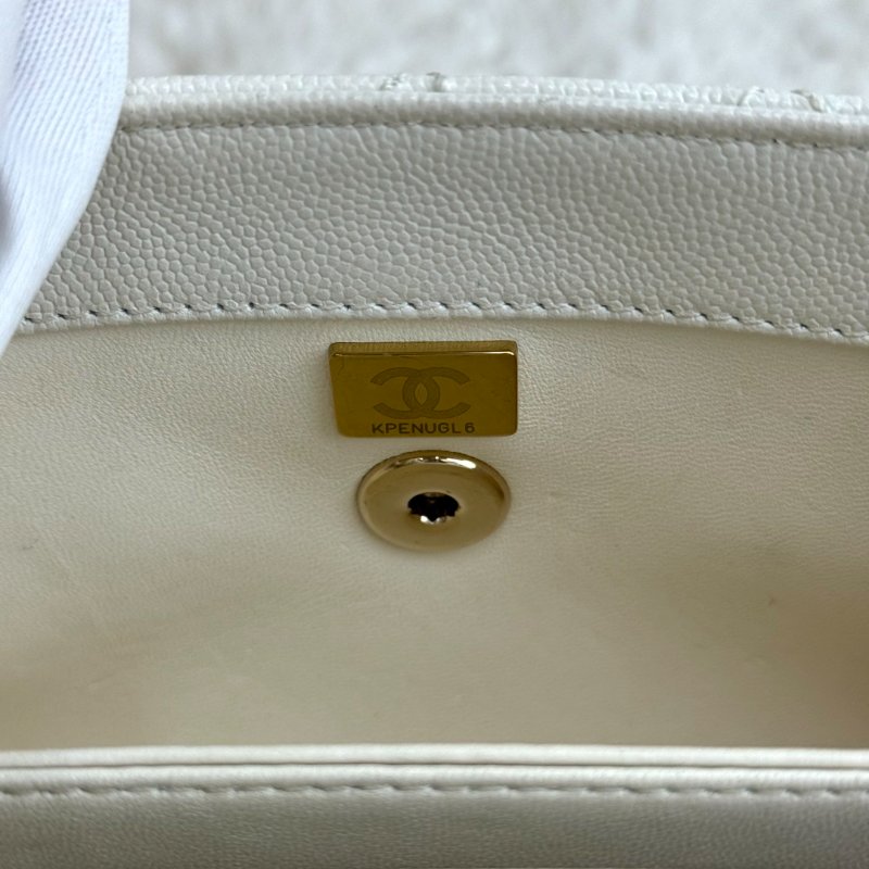 Chanel COCO HANDLE 白色 菱格紋 荔枝牛皮 小號 金扣-6