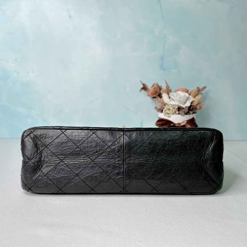 CHANEL 2.55黑金鏈帶包-8
