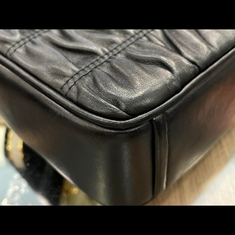 PRADA 普拉達 黑色 羊皮 Gaufre 肩背包 1BD235-1