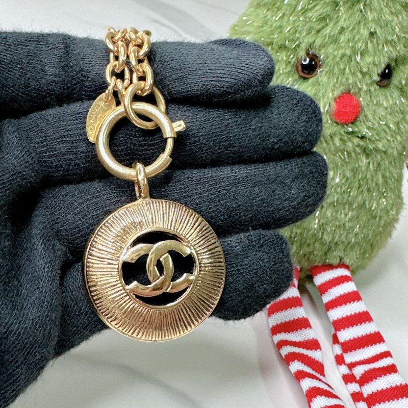 CHANEL 金色老香項鍊-1