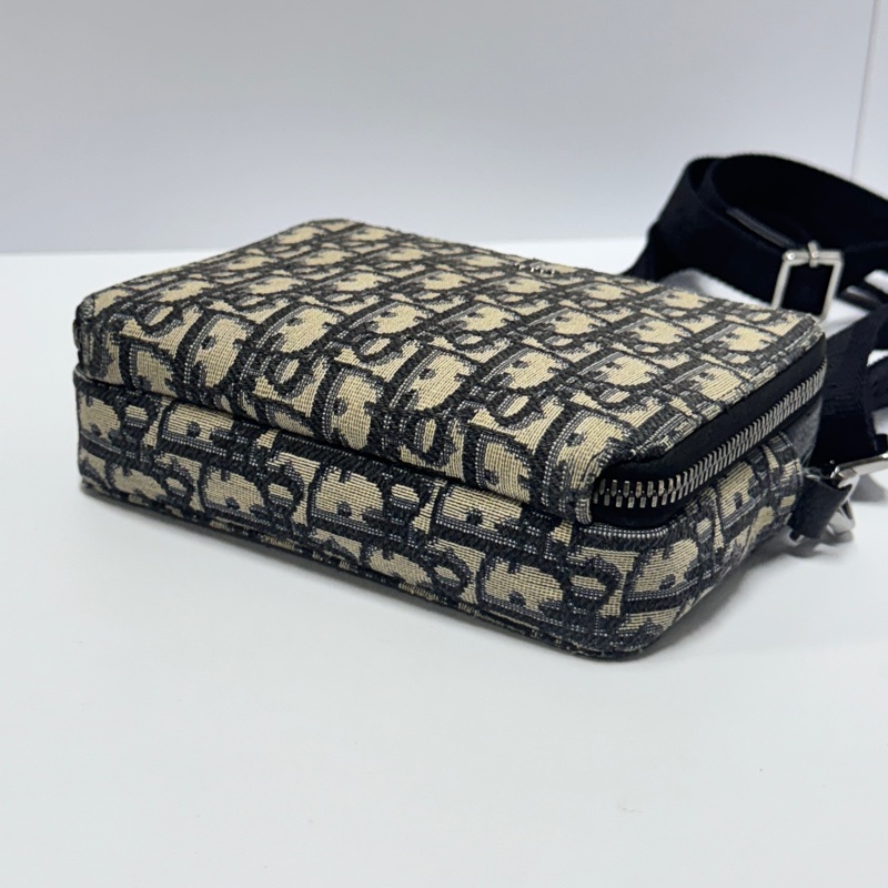 （極新🎁） Dior Oblique 緹花 經典款斜背包【專櫃價60,000】-11