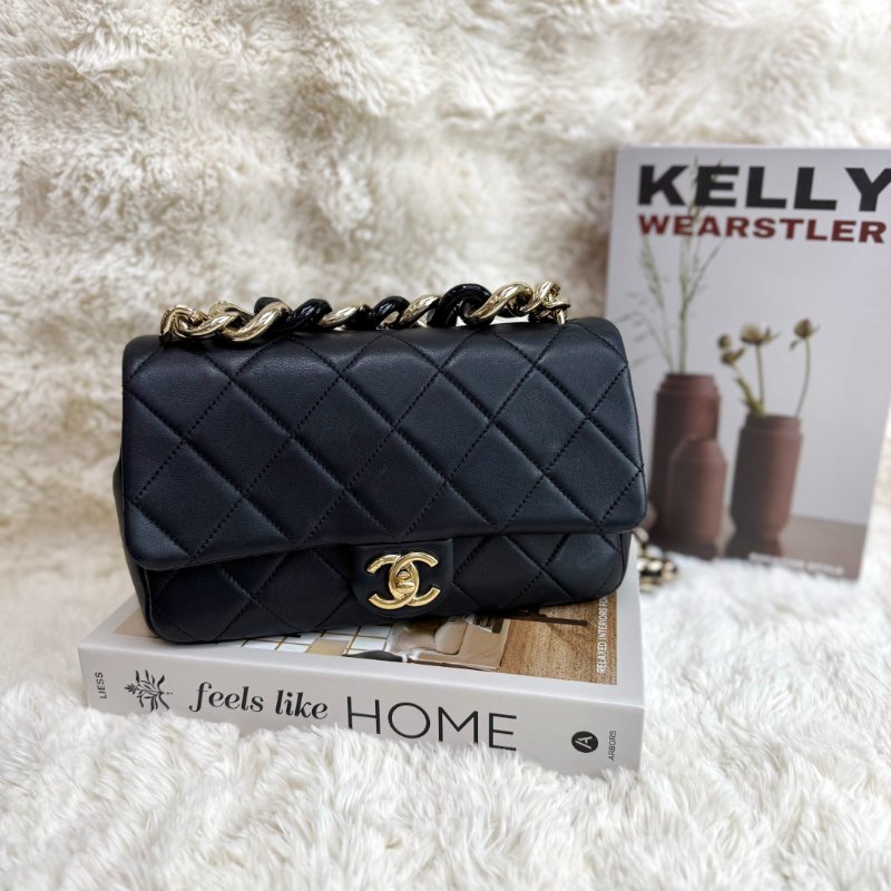 Chanel CLASSIC FLAP 黑色 菱格紋 羊皮 金扣 琺瑯鏈條 度假系列-0