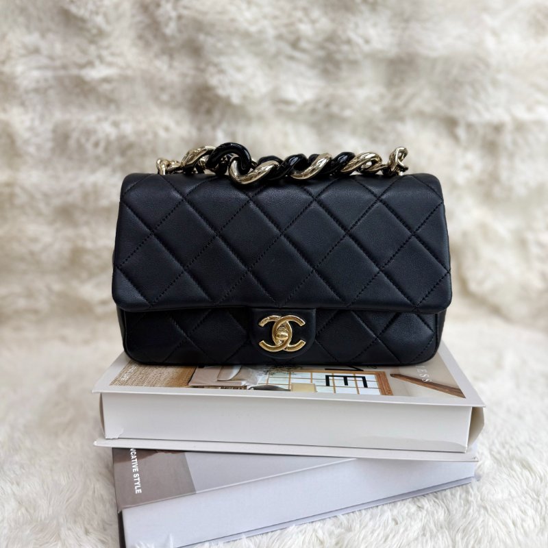 Chanel CLASSIC FLAP 黑色 菱格紋 羊皮 金扣 琺瑯鏈條 度假系列-1