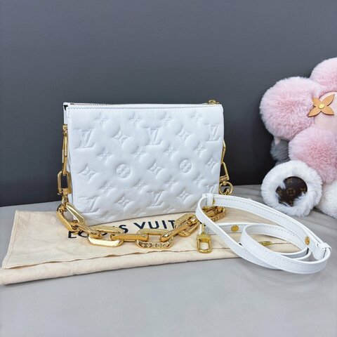 芯片款 路易威登/Louis Vuitton 白色全皮老花壓紋Coussin BB