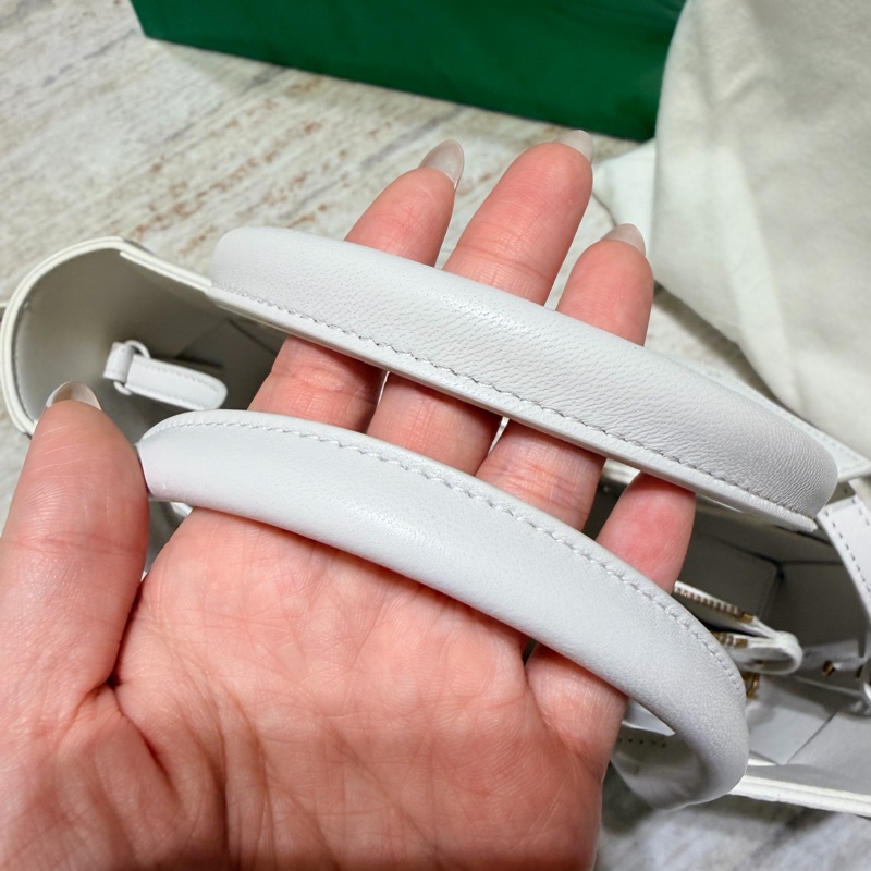 BV Candy ARCO tote全白款 mini款-12