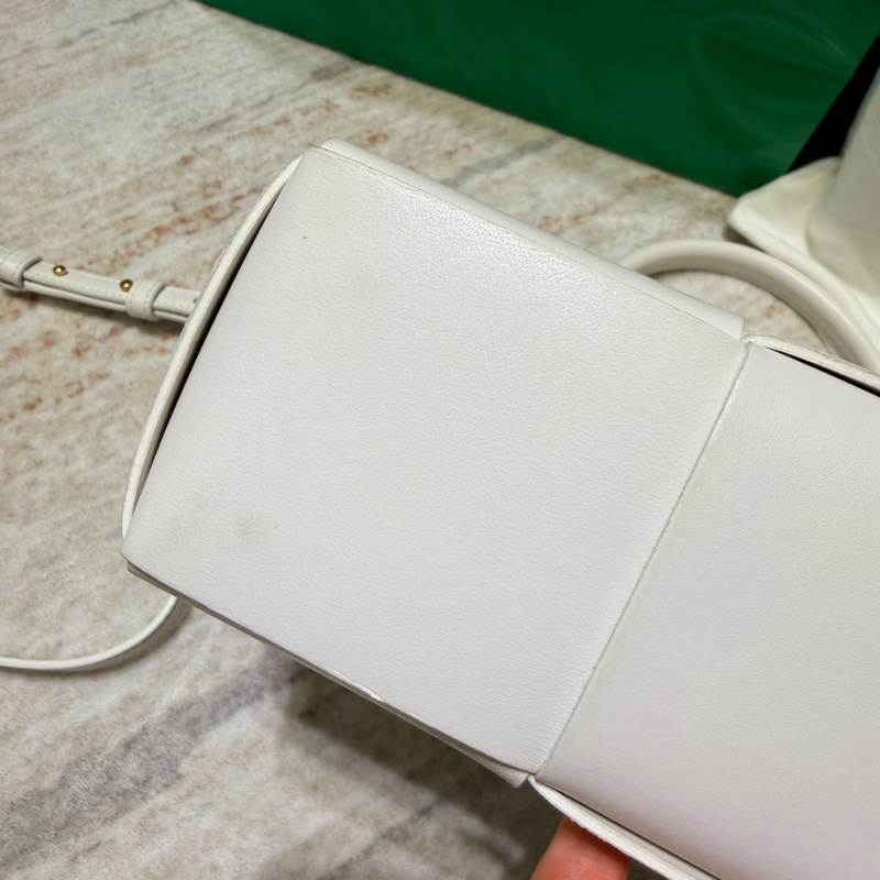 BV Candy ARCO tote全白款 mini款-16