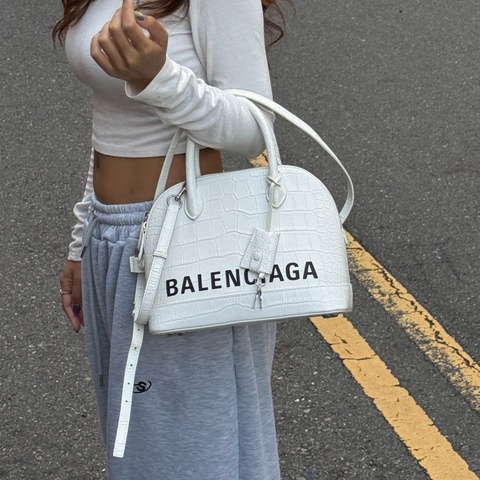 （稀有款🐊） Balenciaga 巴黎世家 鱷魚紋 斜背包【專櫃83,000】