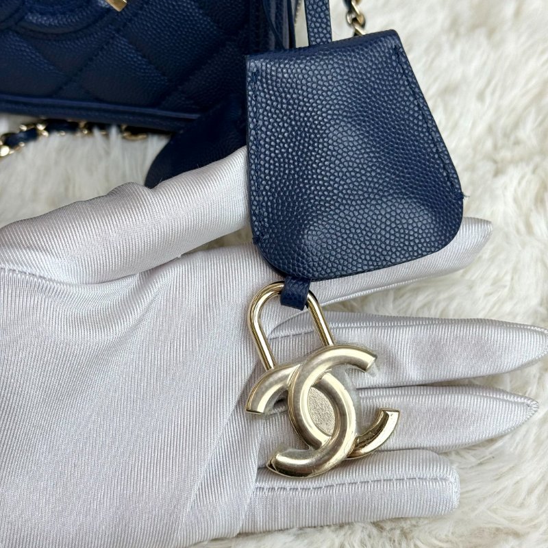 Chanel Vanity Case 相機包 海軍藍色 格紋 牛皮 中號 金扣-7