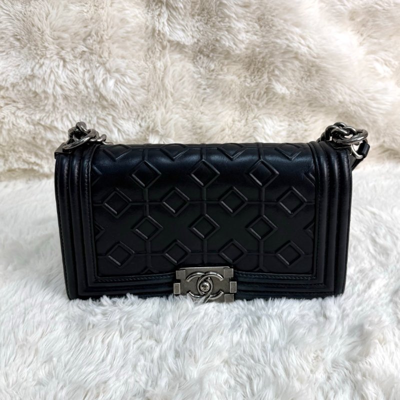 Chanel Leboy 黑色 浮雕菱格紋 牛皮 中號 做舊銀扣-1