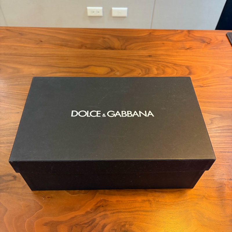D&G全新設計感球鞋-8