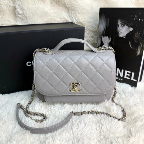 Chanel 灰色郵差包 affinity 芯片