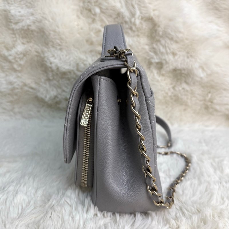 Chanel 灰色郵差包 affinity 芯片-2