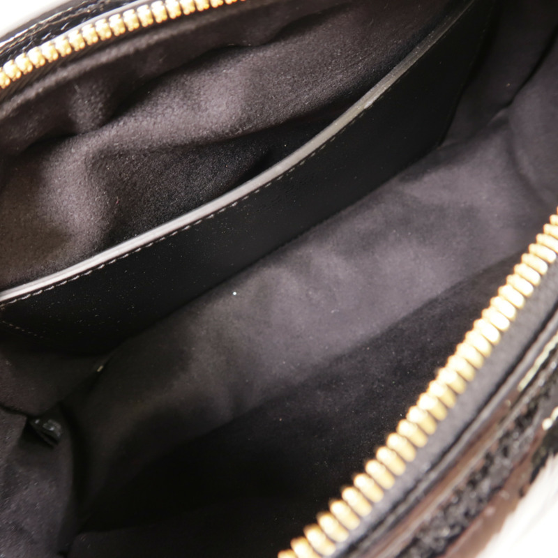 GUCCI 【激減優惠】漆皮皮革GG Marmont Small Camera Bag金扣肩背袋-9