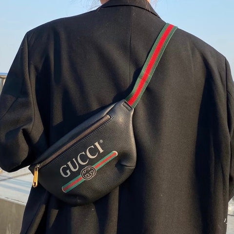GUCCI黑牛皮綠紅綠背帶胸腰包530412