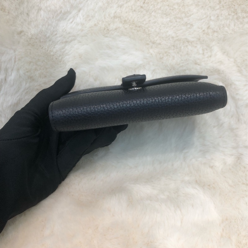 Loewe 黑色牛皮銀包 XC398-5