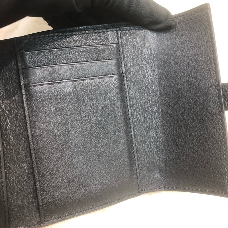 Loewe 黑色牛皮銀包 XC398-17