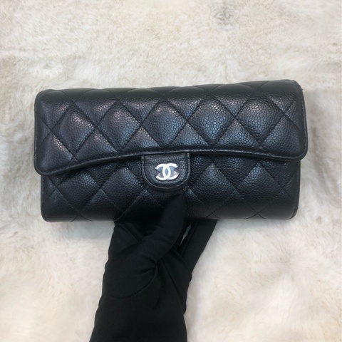 Chanel 黑色荔枝牛皮長銀包 XC378