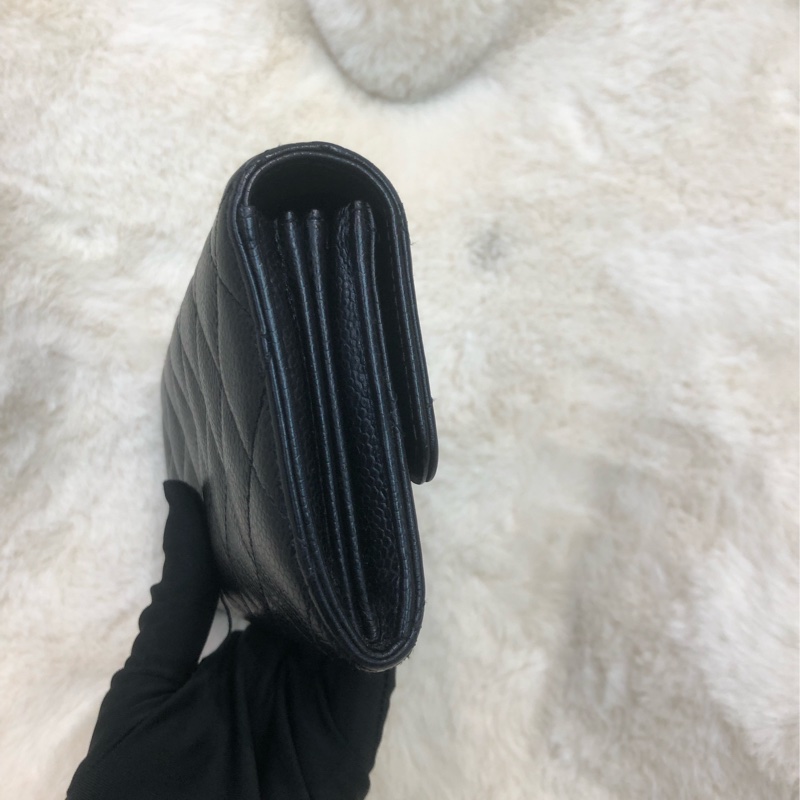 Chanel 黑色荔枝牛皮長銀包 XC378-2