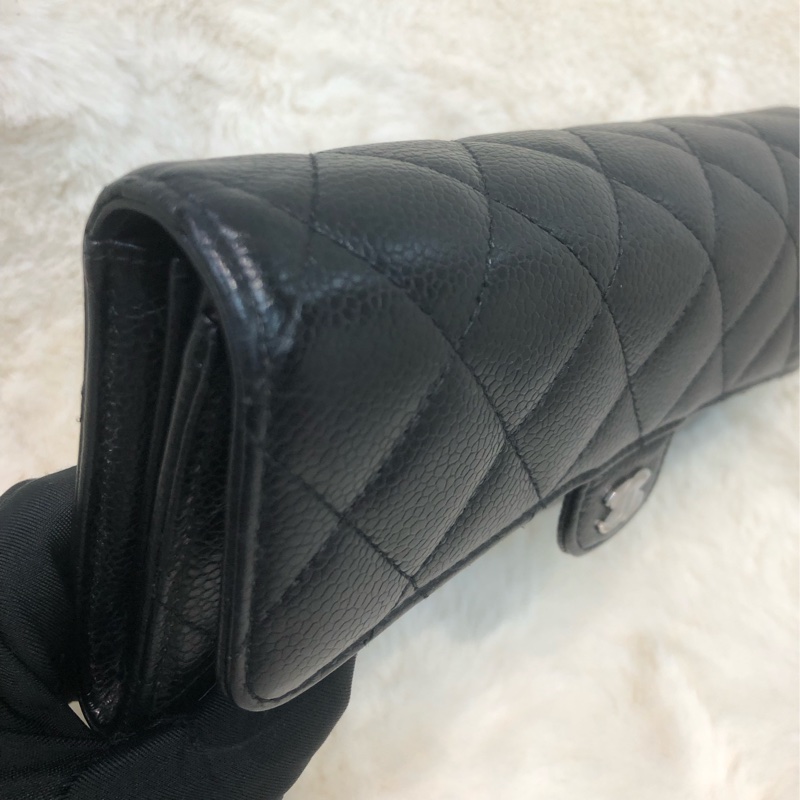 Chanel 黑色荔枝牛皮長銀包 XC378-12
