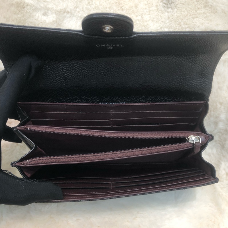 Chanel 黑色荔枝牛皮長銀包 XC378-15